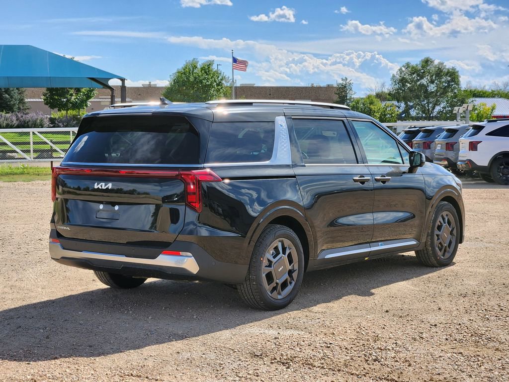 New 2026 Kia Carnival SX image 3