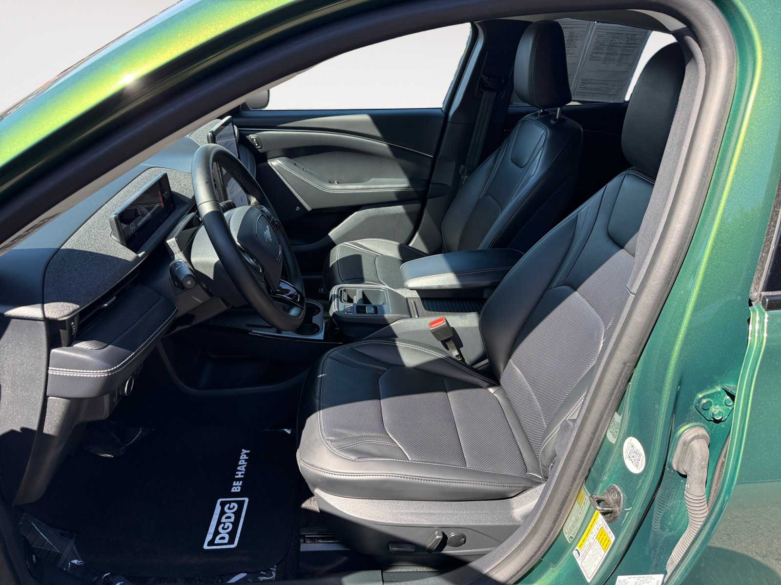 Certified 2025 Ford Mustang Mach-E Premium RWD image 10