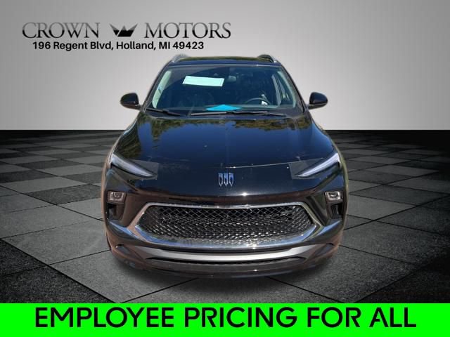 New 2025 Buick Encore GX Sport Touring image 2