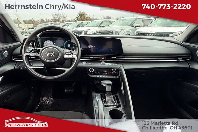 Used 2024 Hyundai Elantra SEL image 6