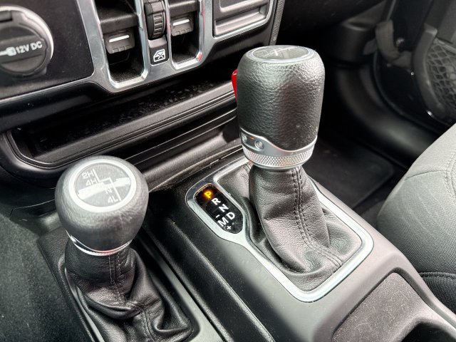 Used 2022 Jeep Gladiator Sport AWD/4WD image 20