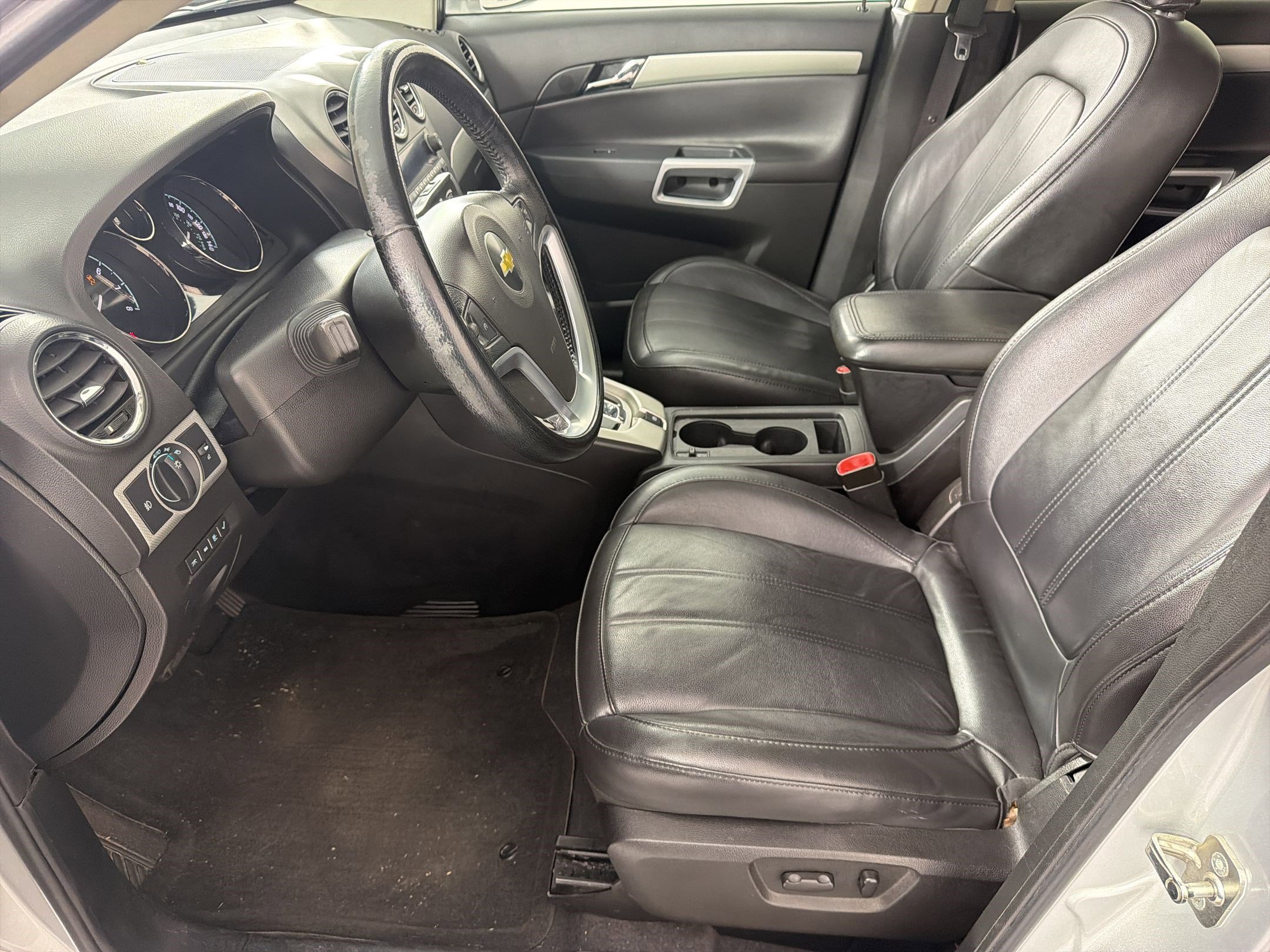 Used 2012 Chevrolet Captiva Sport LT w/ Convenience Package FWD image 5