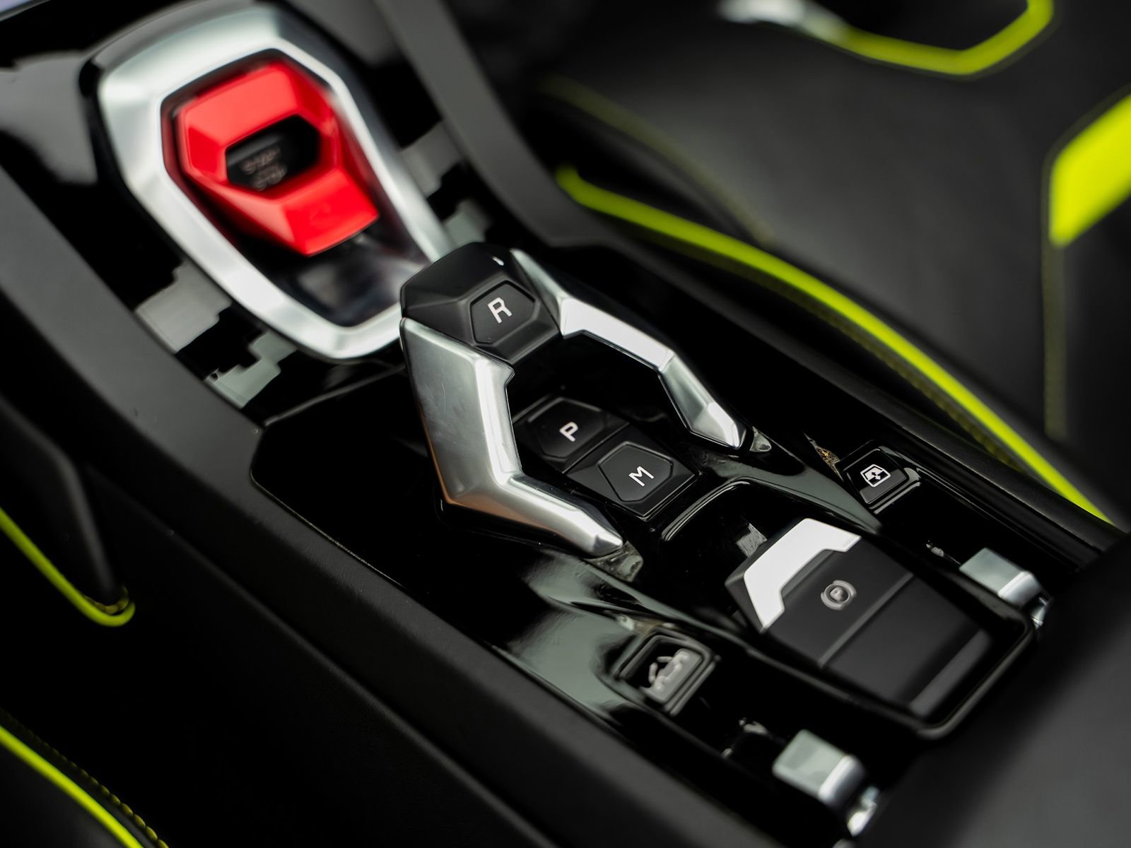 Used 2020 Lamborghini Huracan EVO RWD image 51