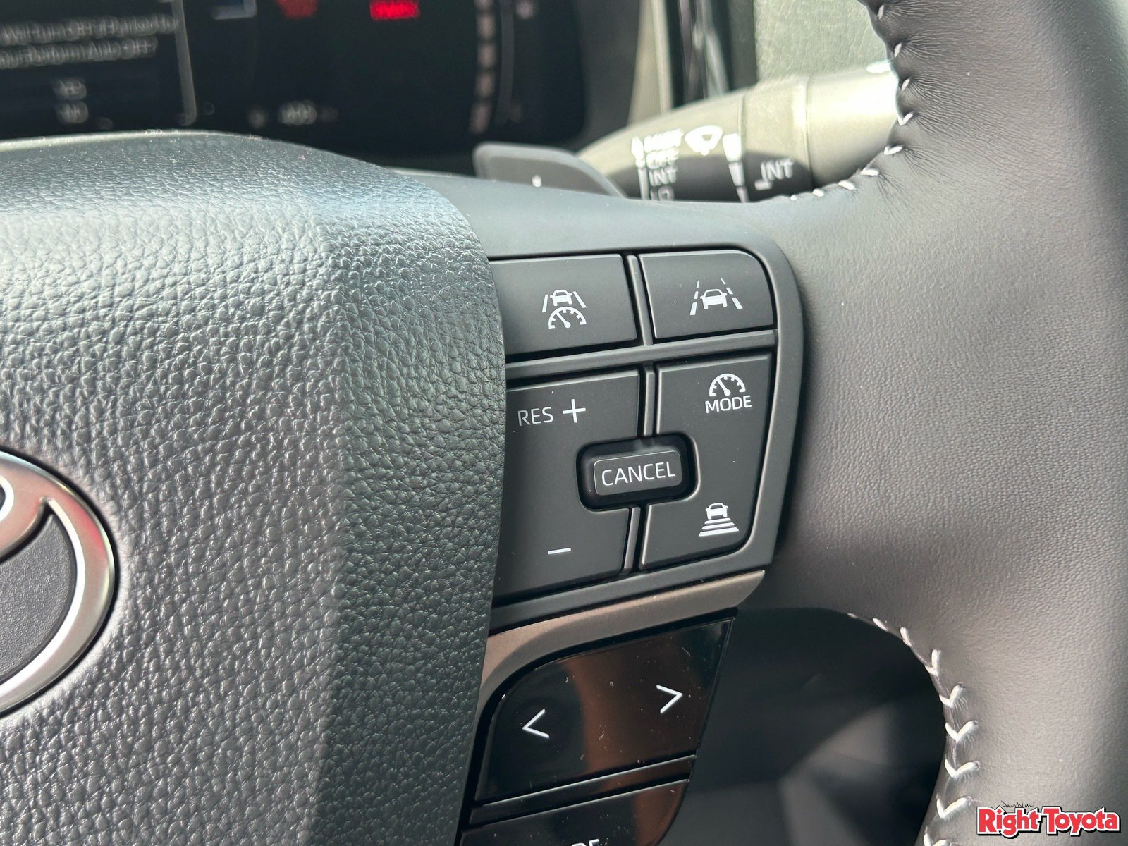 New 2026 Toyota Camry SE FWD image 31
