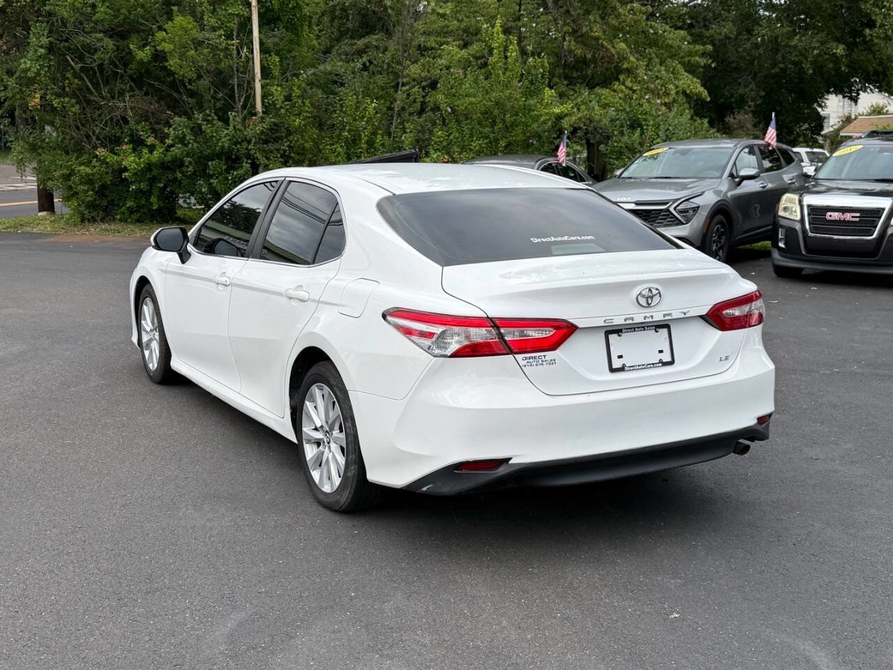 Used 2018 Toyota Camry L image 11