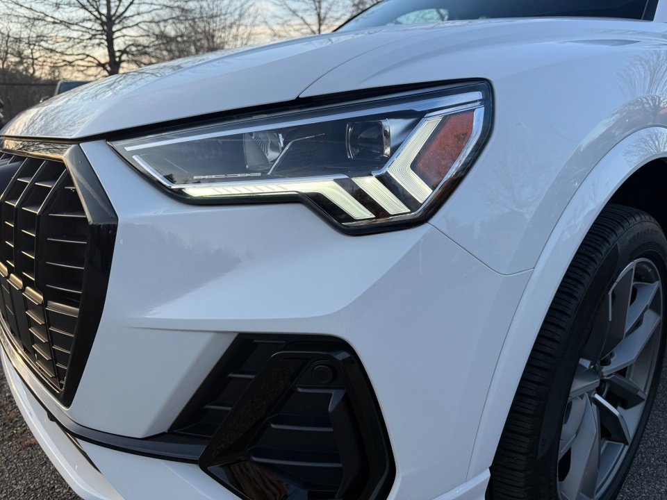 Certified 2024 Audi Q3 2.0T Premium Plus w/ Premium Plus Package image 26