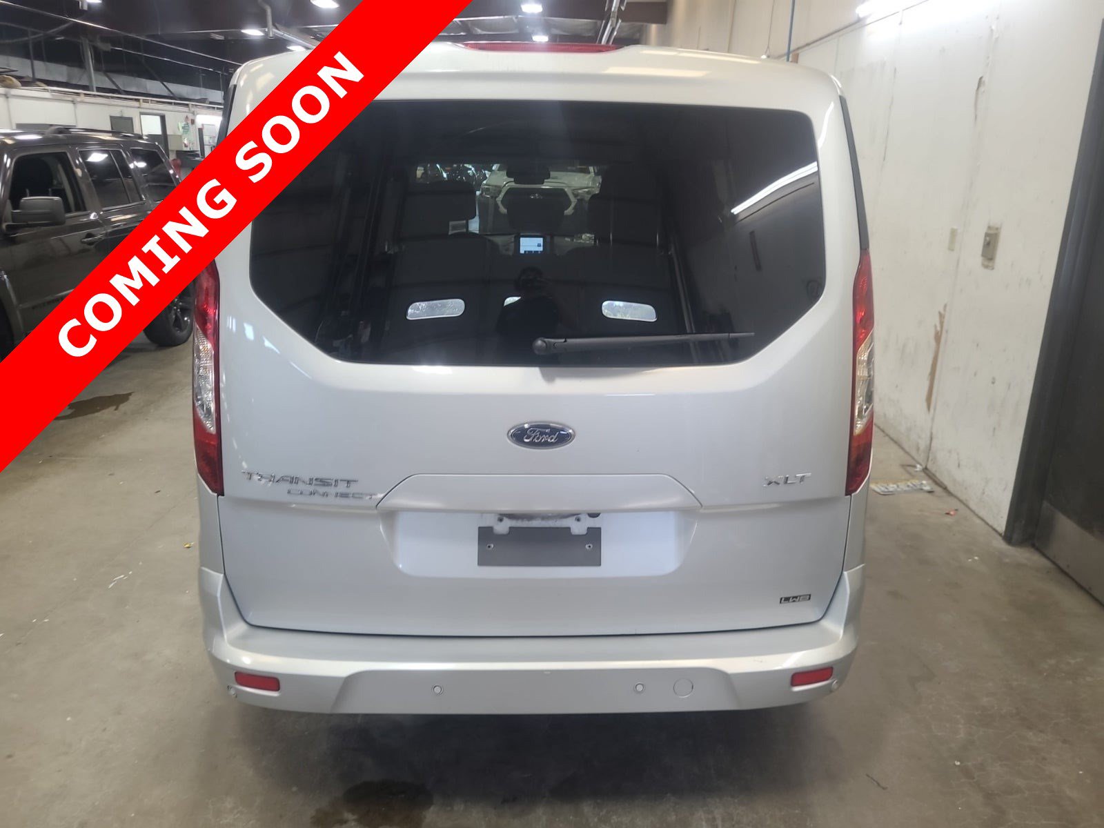 Used 2022 Ford Transit Connect XLT FWD image 4