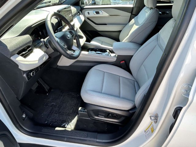 New 2027 Ford Explorer Active w/ Active Comfort Package RWD image 16