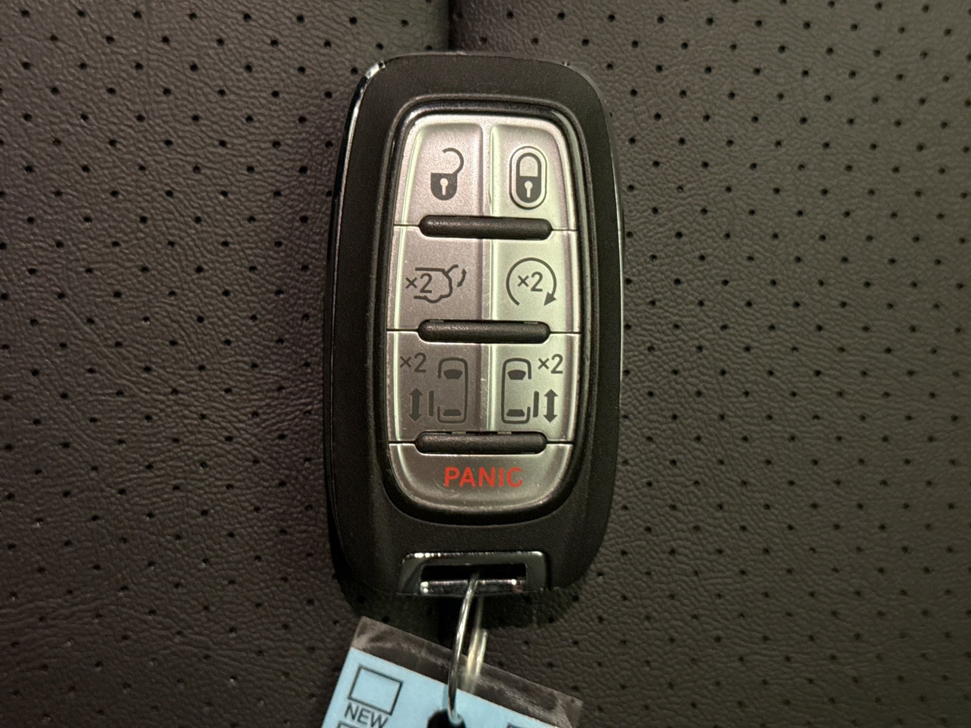 Used 2025 Chrysler Pacifica Select FWD image 22