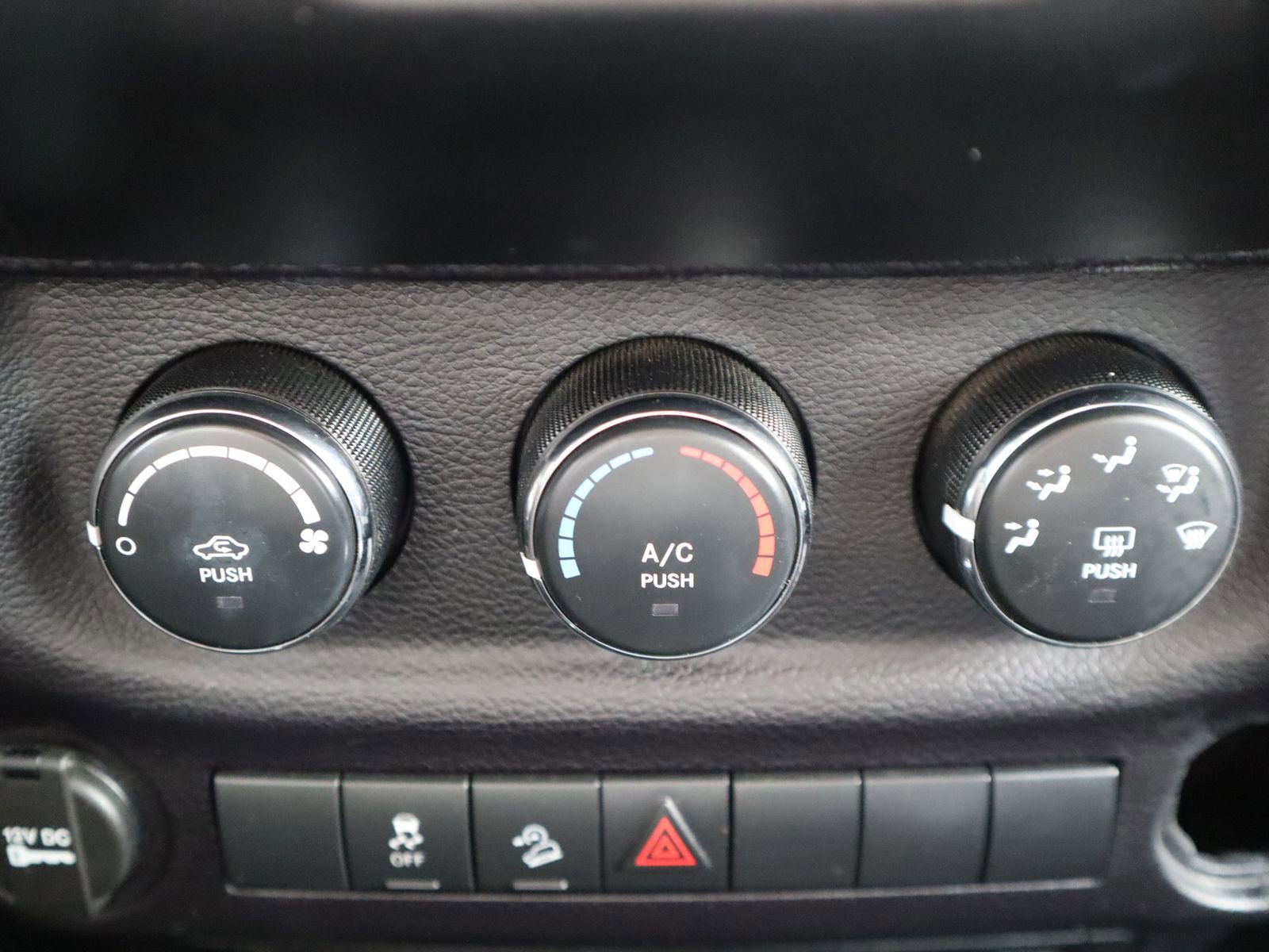 Used 2016 Jeep Wrangler Sport w/ Quick Order Package 24S AWD/4WD image 36