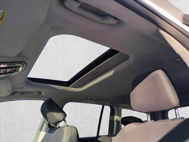 Used 2023 Jeep Grand Cherokee Laredo RWD image 15