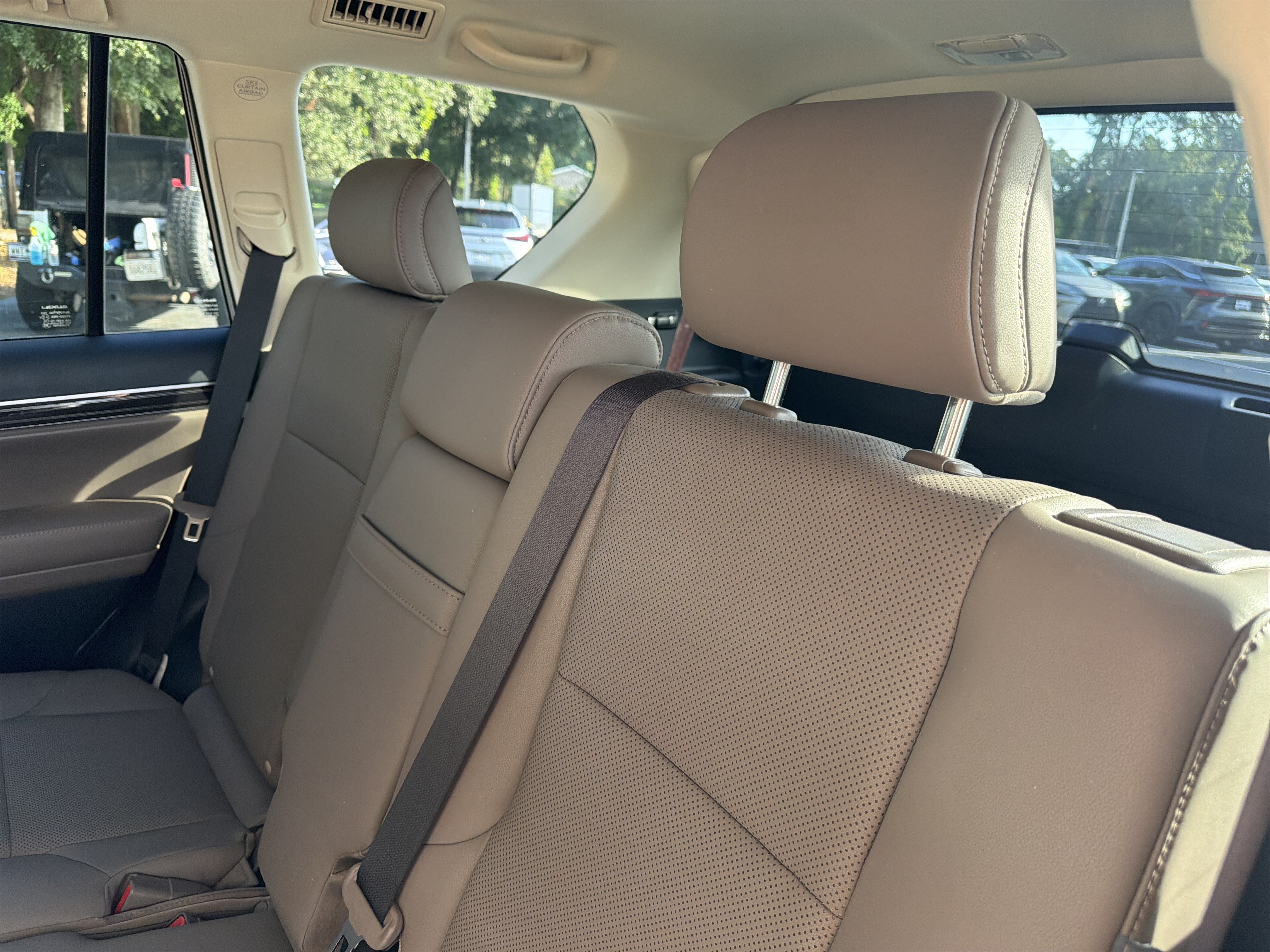 Used 2023 Lexus GX 460 Premium w/ Premium Package AWD/4WD image 32