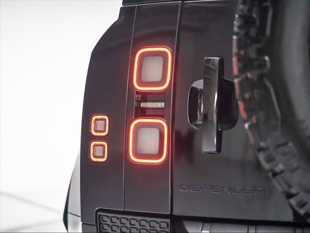 New 2026 Land Rover Defender 110 OCTA AWD/4WD image 31