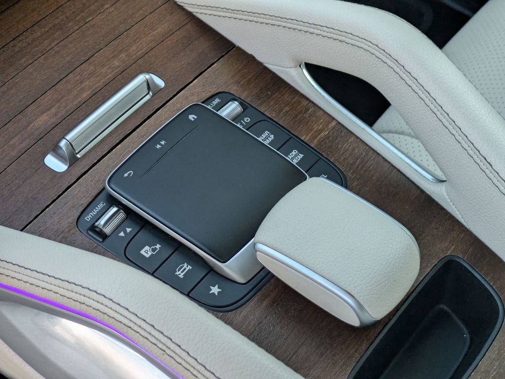 Used 2022 Mercedes-Benz GLE 350 w/ AMG Line Exterior image 23