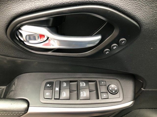 Used 2022 Jeep Cherokee Limited image 14