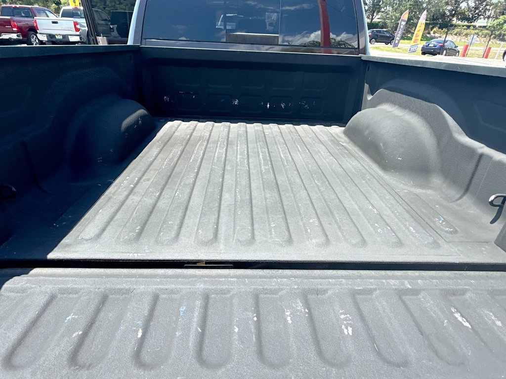 Used 2017 RAM 1500 Laramie Longhorn RWD image 28
