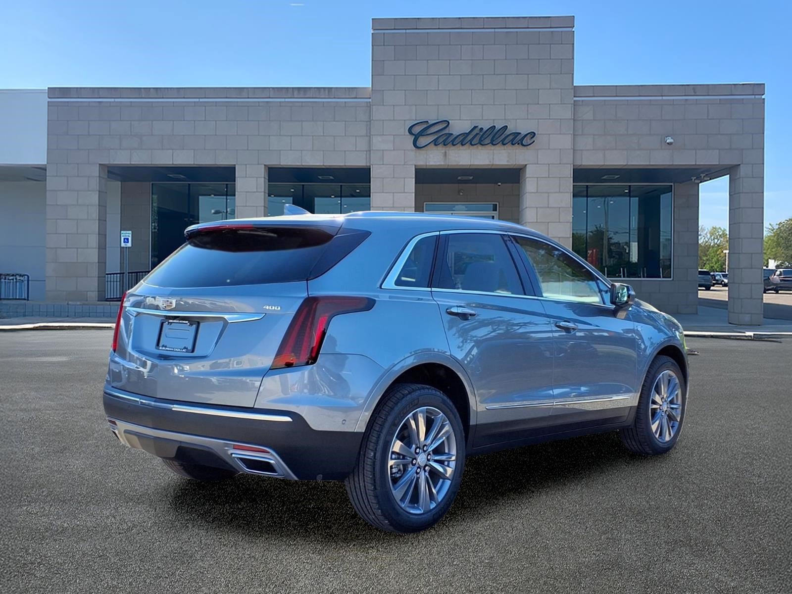 New 2026 Cadillac XT5 Premium Luxury w/ Driver Assist Package AWD/4WD image 4