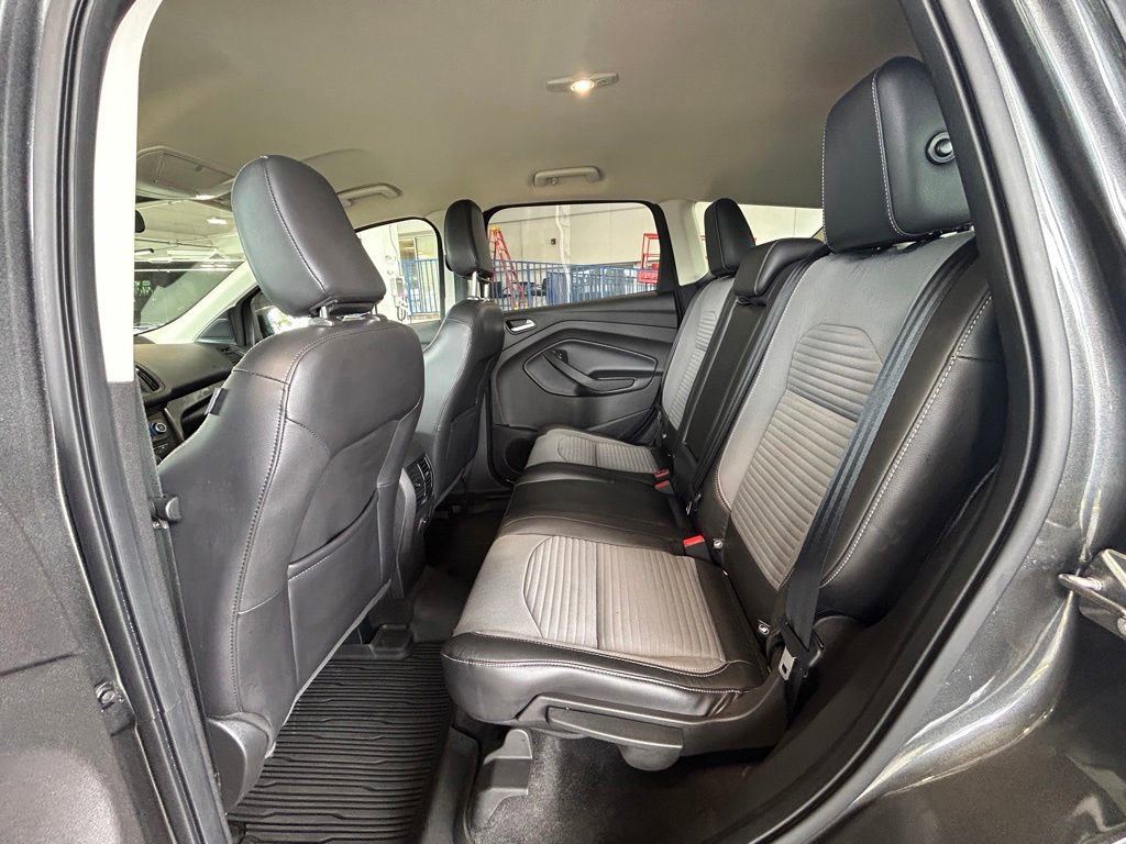 Used 2019 Ford Escape SE AWD/4WD image 32