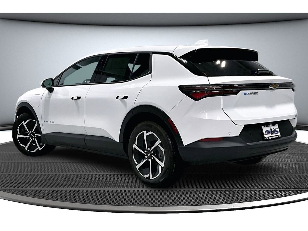 New 2026 Chevrolet Equinox EV LT image 4