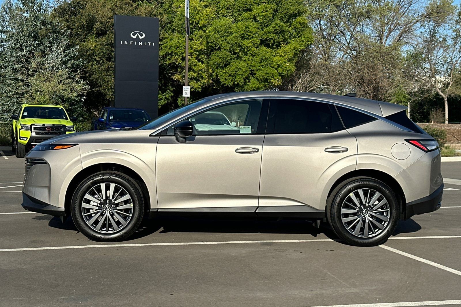 New 2026 Nissan Murano SL image 7
