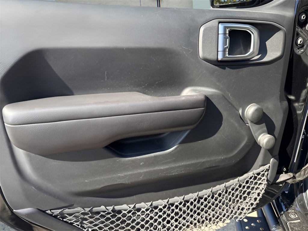 Used 2018 Jeep Wrangler Unlimited Sport image 38