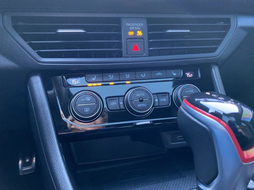 Used 2023 Volkswagen Jetta GLI Autobahn w/ GLI Black Package image 23