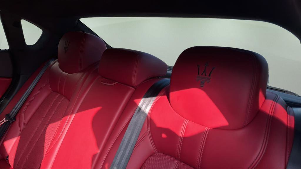 Used 2022 Maserati Quattroporte Modena Q4 image 24