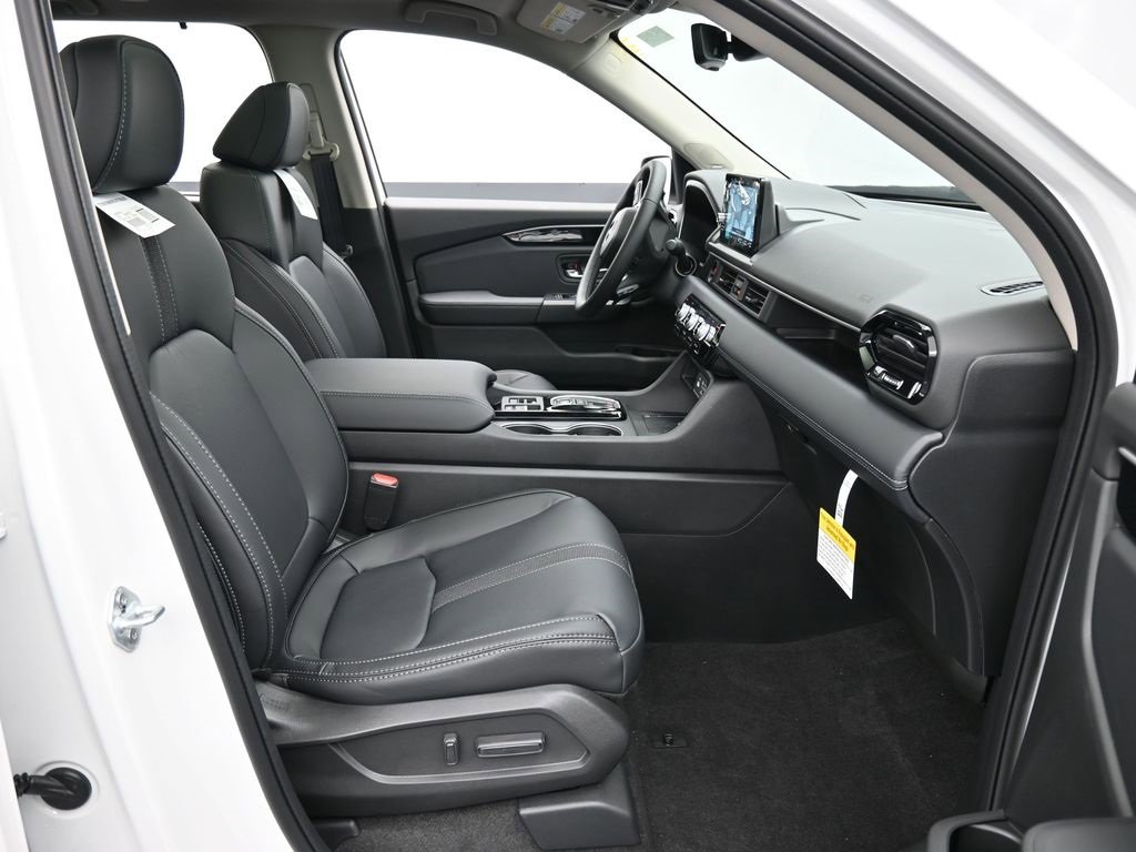 New 2025 Honda Pilot Touring image 42