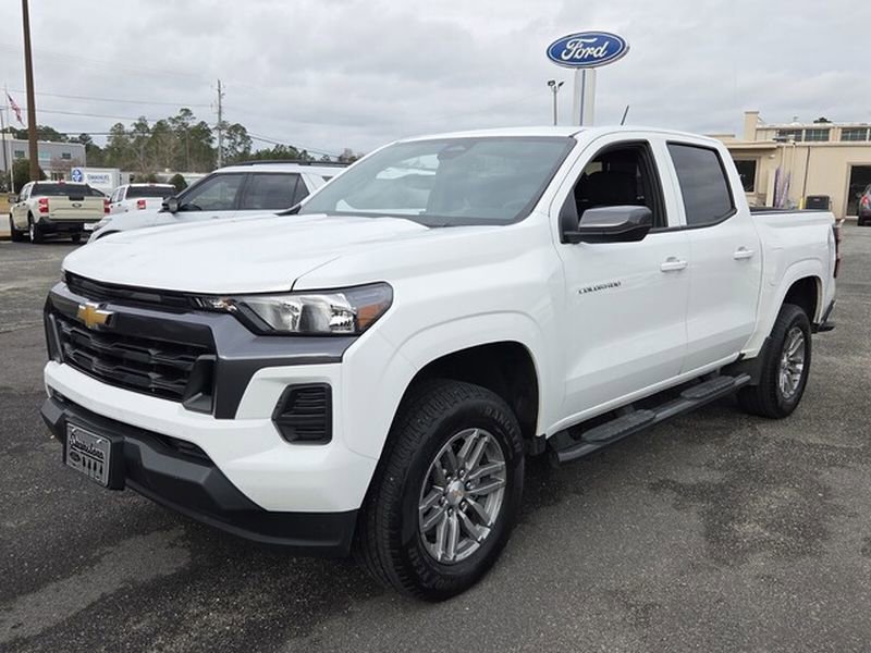 Used 2026 Chevrolet Colorado LT w/ Advanced Trailering Package image 4