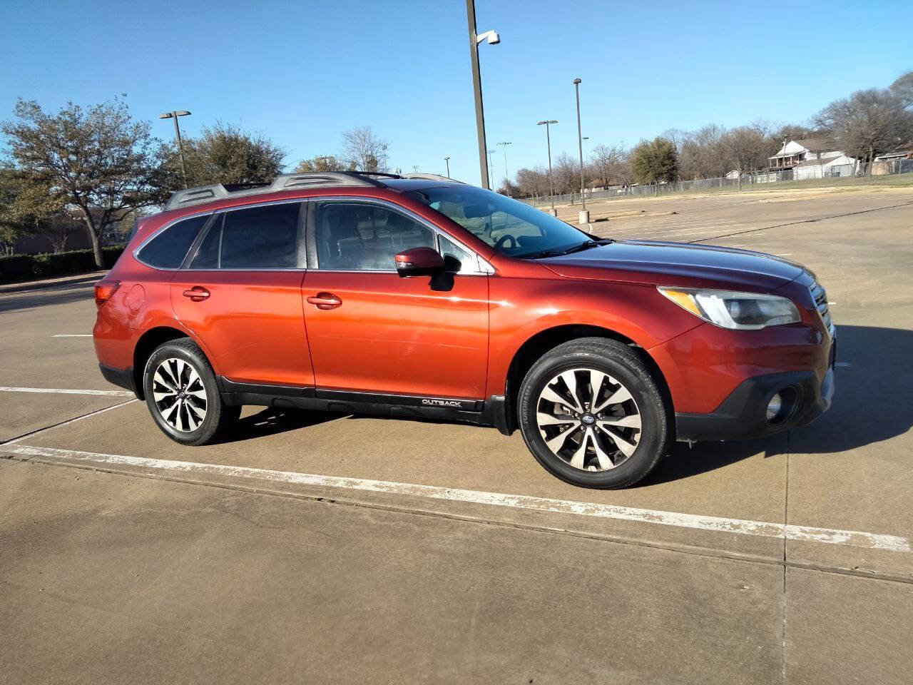 Used 2017 Subaru Outback 2.5i Limited AWD/4WD image 3