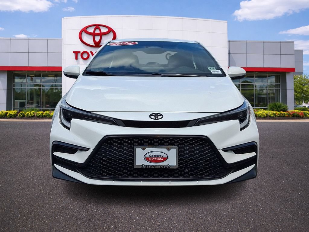 Used 2024 Toyota Corolla SE w/ SE Premium Package FWD image 2