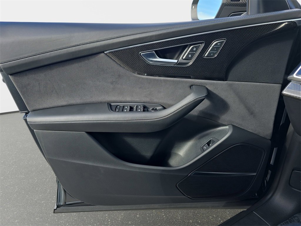 Used 2023 Audi SQ8 Prestige image 30