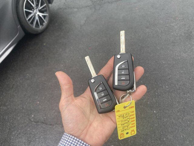 Used 2023 Toyota Camry SE image 7