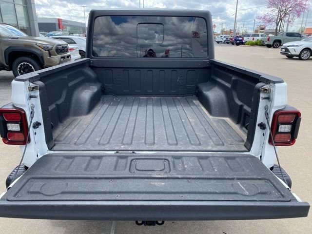 Used 2024 Jeep Gladiator Rubicon w/ Technology Group image 4