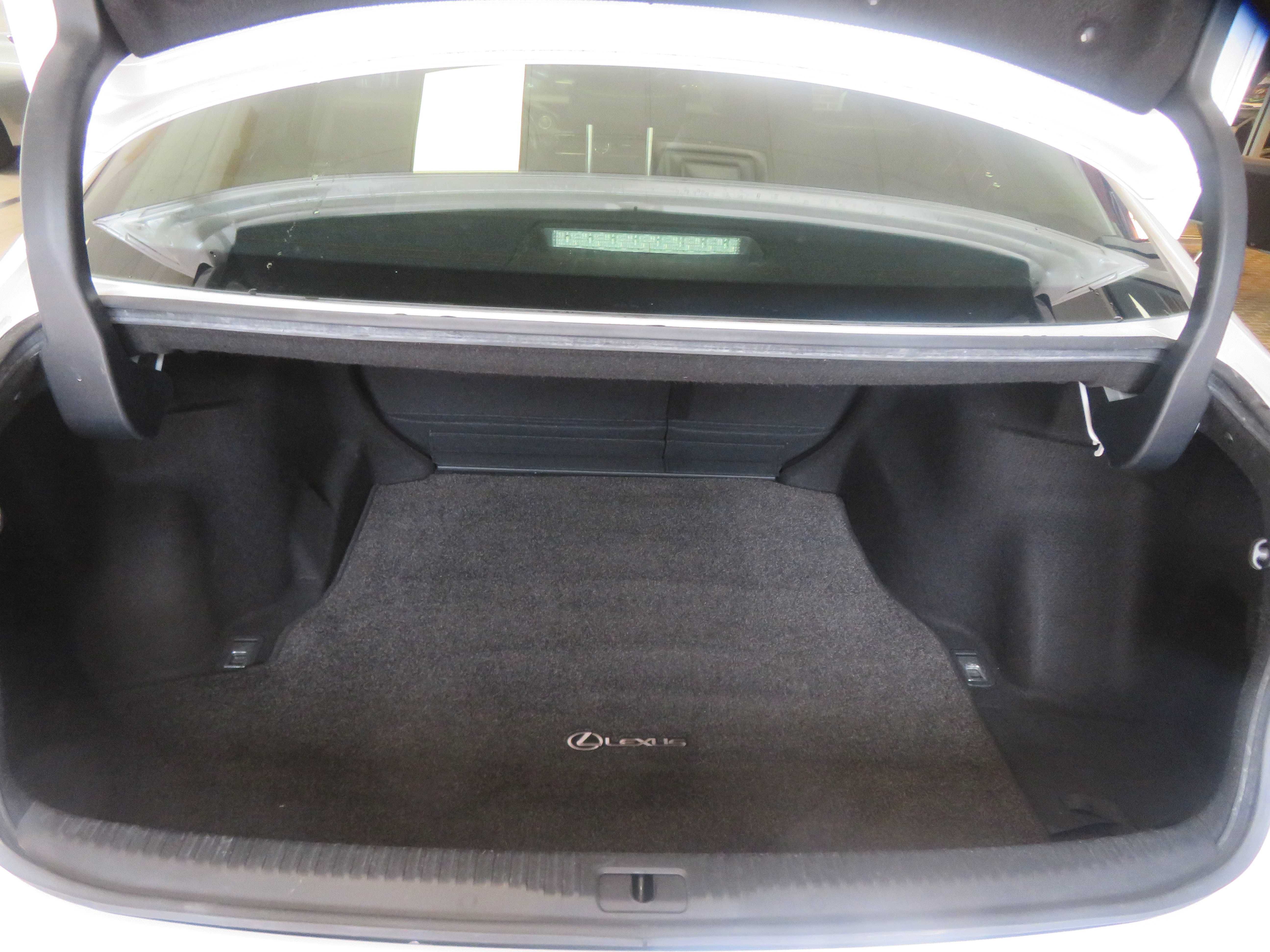 Used 2018 Lexus IS 300 w/ Accessory Package 2 RWD image 49