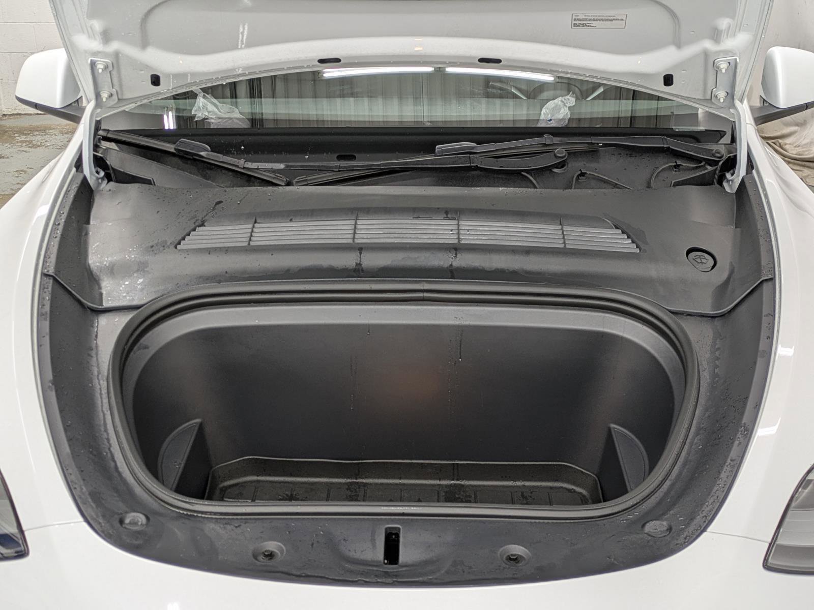 Used 2023 Tesla Model Y Long Range image 13