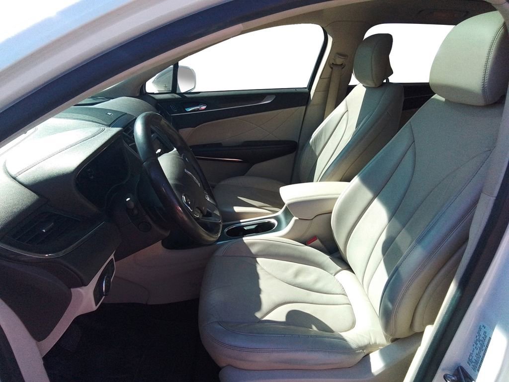 Used 2019 Lincoln MKC Reserve w/ MKC Climate Package image 9