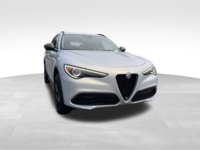 Used 2021 Alfa Romeo Stelvio Sprint w/ Nero Edizione RWD image 7