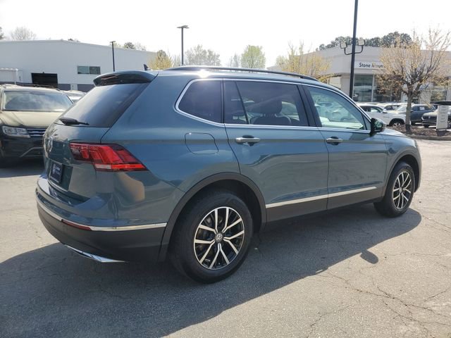 Certified 2021 Volkswagen Tiguan SE w/ Panoramic Sunroof Package image 4