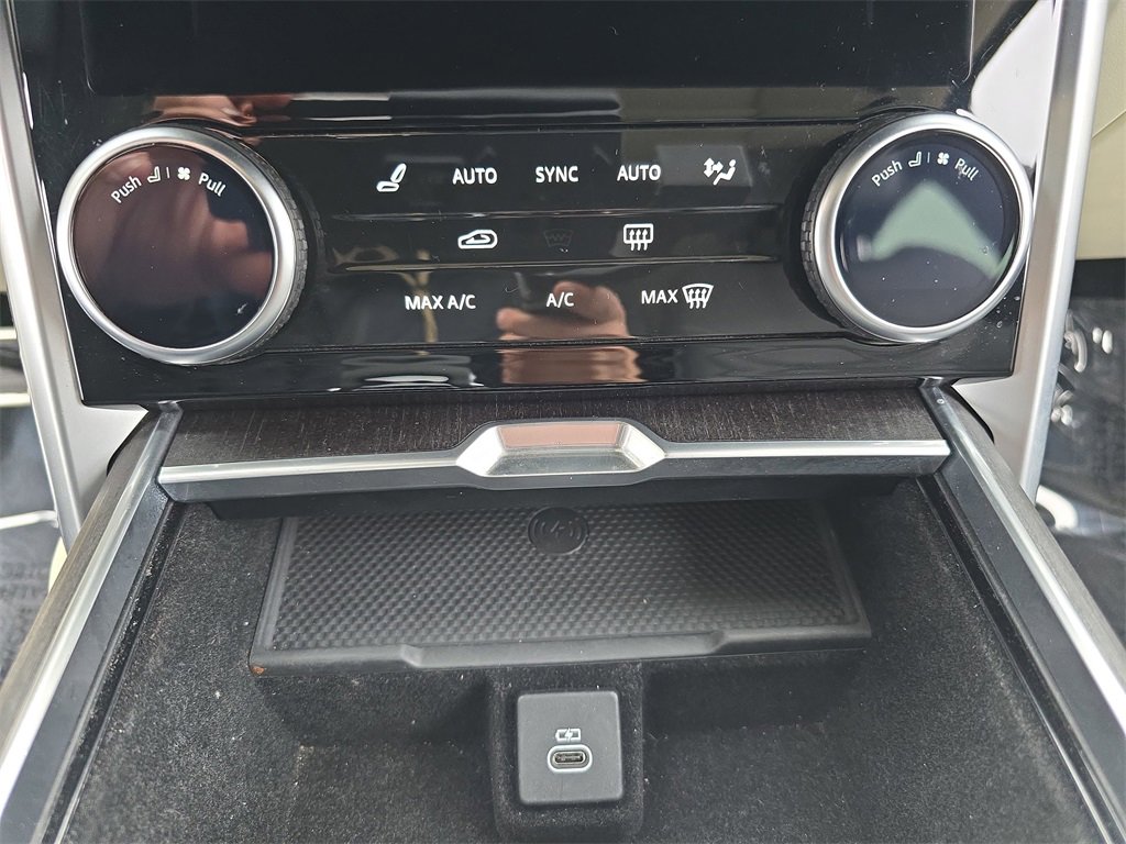 Certified 2023 Land Rover Range Rover SE image 26