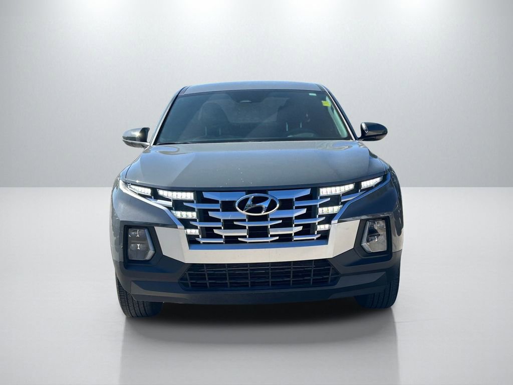 Used 2024 Hyundai Santa Cruz SE AWD/4WD image 2