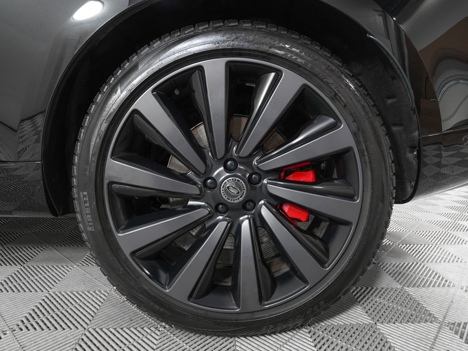 Used 2024 Land Rover Range Rover SV image 29