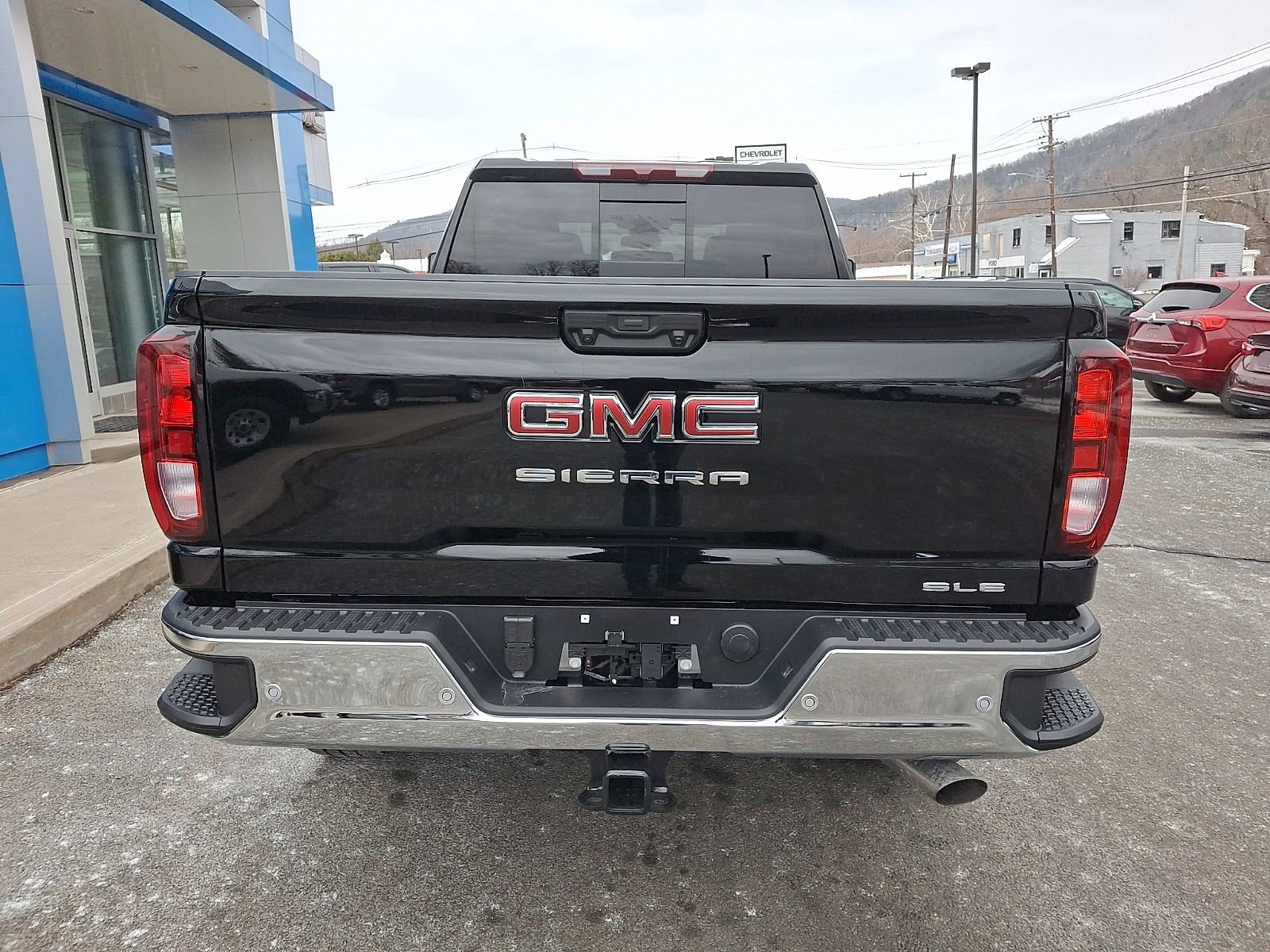 New 2026 GMC Sierra 2500 SLE w/ SLE Value Package; image 5