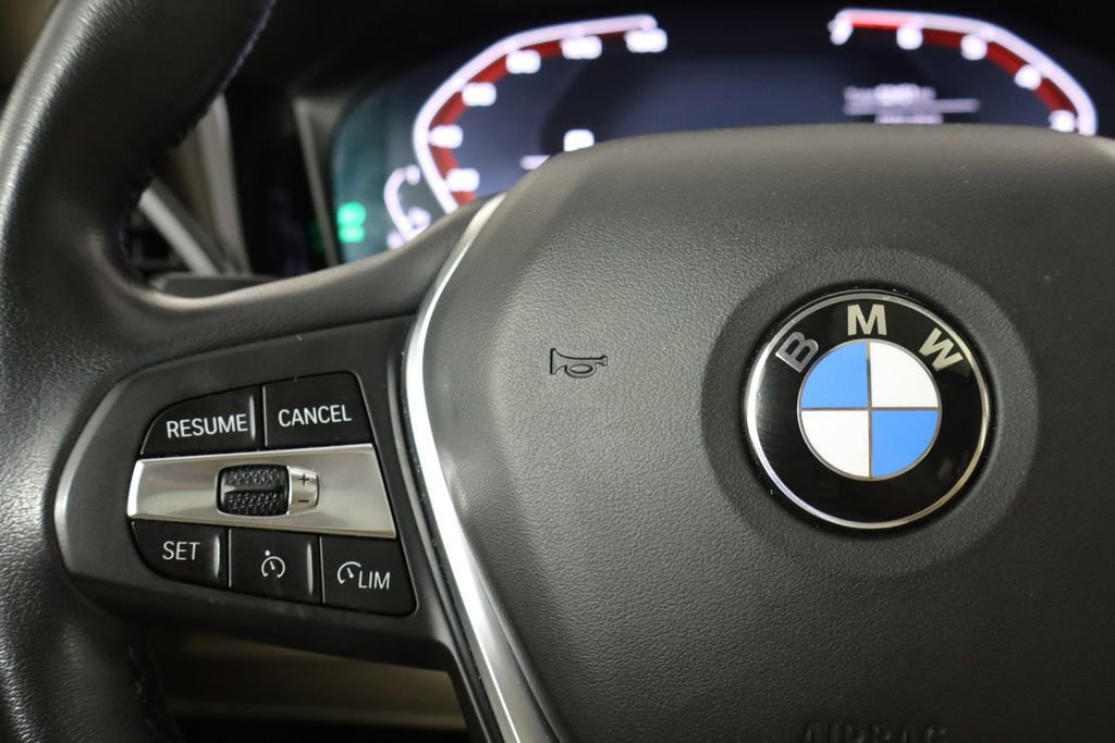 Used 2019 BMW 330i xDrive Sedan AWD/4WD image 7