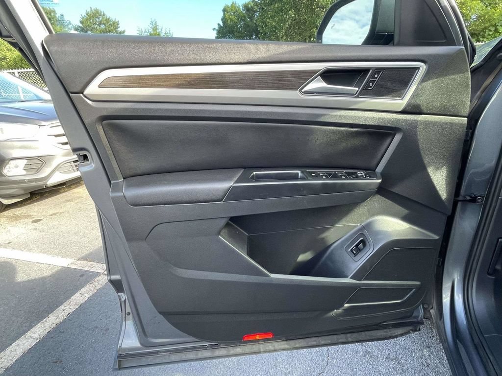 Used 2018 Volkswagen Atlas SE FWD image 24