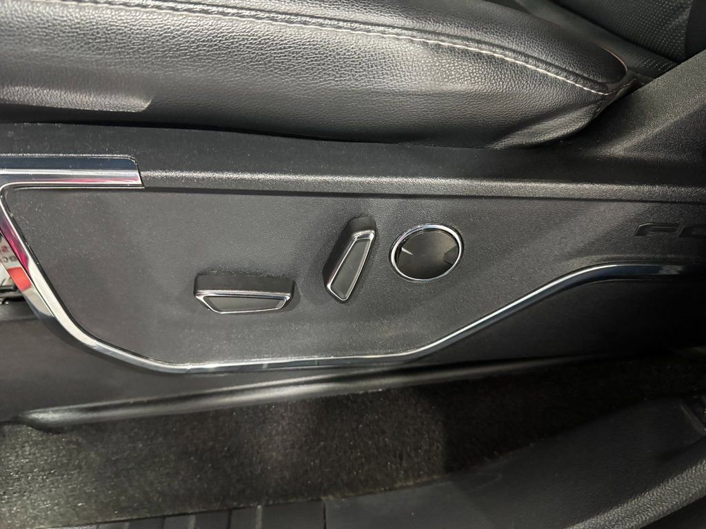 Used 2022 Ford F150 Lariat w/ Equipment Group 502A High image 19