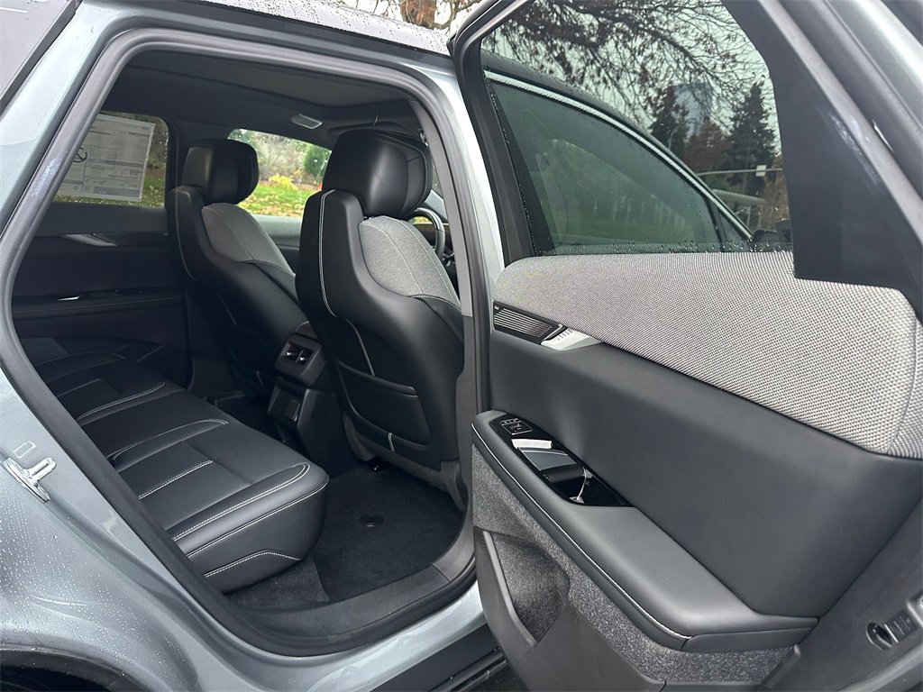 New 2026 Cadillac Optiq Luxury 1 image 13