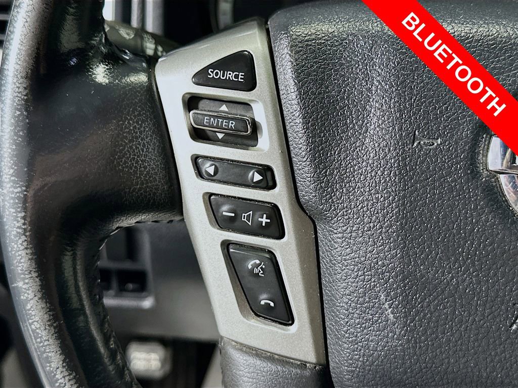 Used 2018 Nissan Titan SV w/ SV Convenience Package AWD/4WD image 32