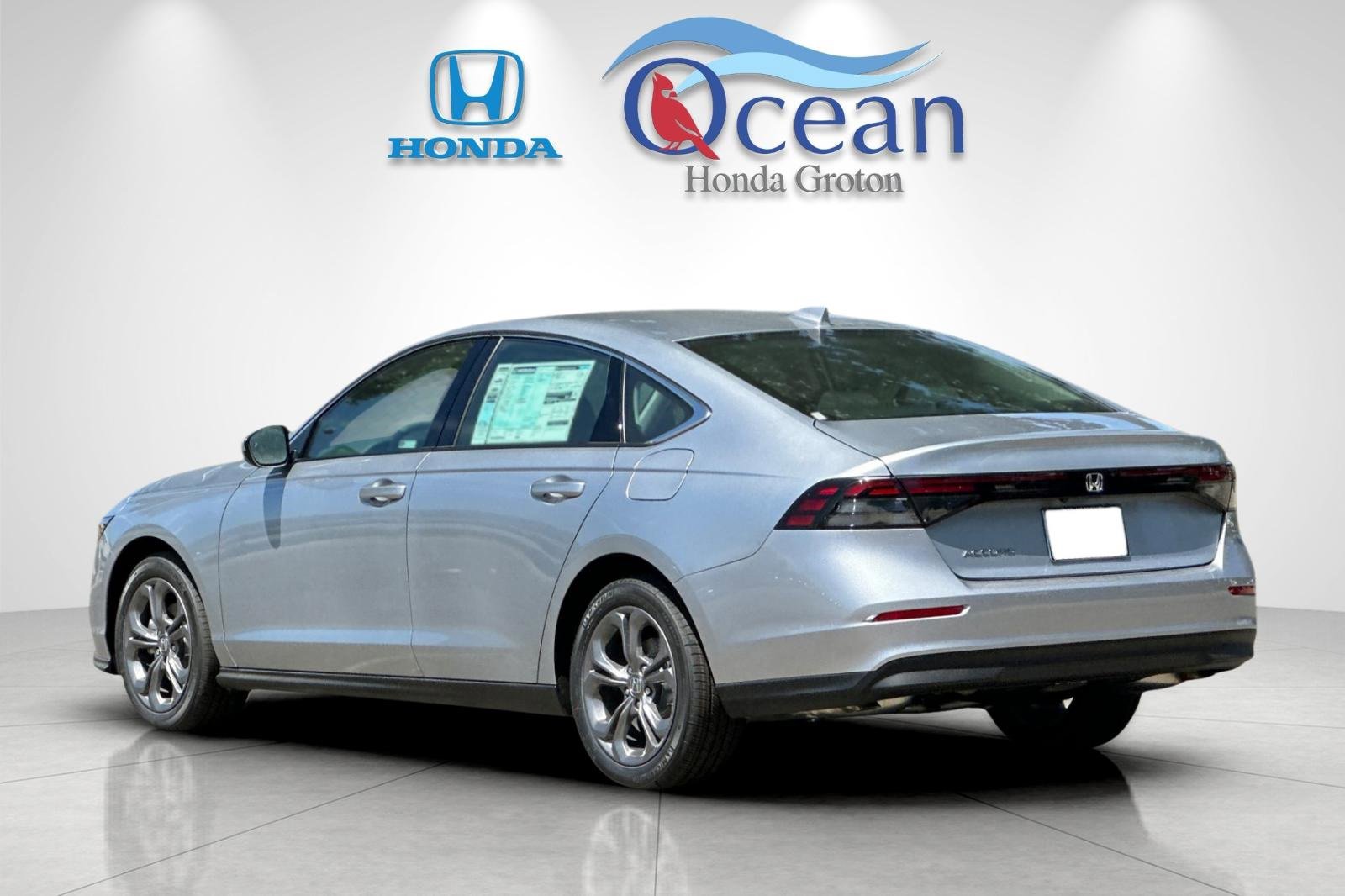 Used 2024 Honda Accord EX image 3