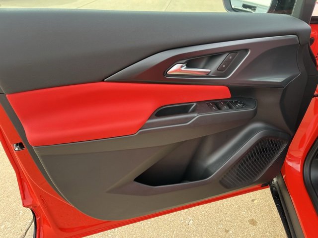 New 2026 Chevrolet Equinox EV RS image 12